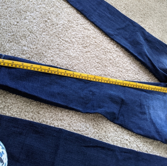 American Eagle Short and X-Short Jeans 3 pairs - Picture 6 of 7